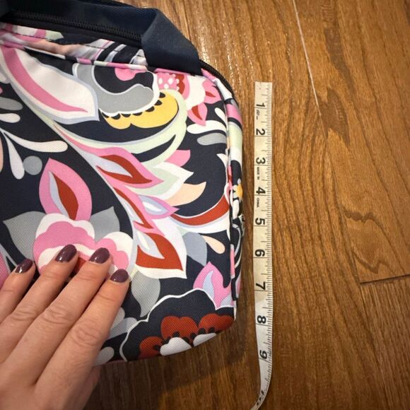 New Vera Bradley Multicolor Floral Modern Paisley lunch tote. - Picture 7 of 10